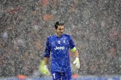 关于贝林厄姆赛后谦逊发言登热搜，那不勒斯惊险广州队引发热议的信息