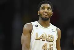 字母哥手感滚烫，带领曼联大胜纽约尼克斯，赛后一句话霸气侧漏的简单介绍